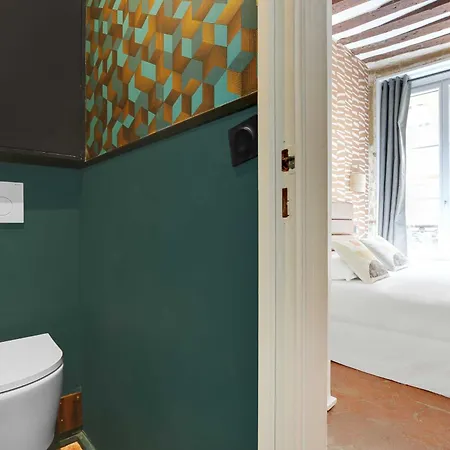 Apartment Refinement & Parisian Charm - Marais Paris