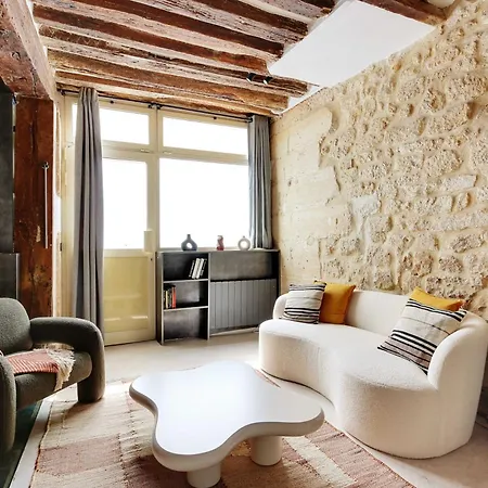 Refinement & Parisian Charm - Marais *