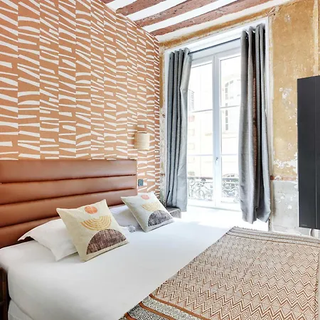 Refinement & Parisian Charm - Marais Apartment Paris