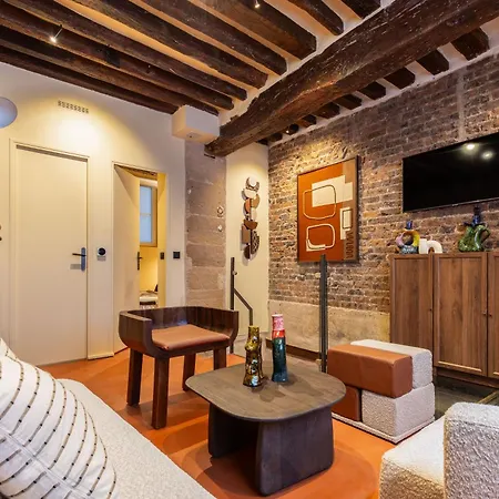 Apartment Refinement & Parisian Charm - 4br-8p - Marais *